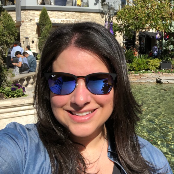 Meet your Posher, Julie - Picture 1 of 1